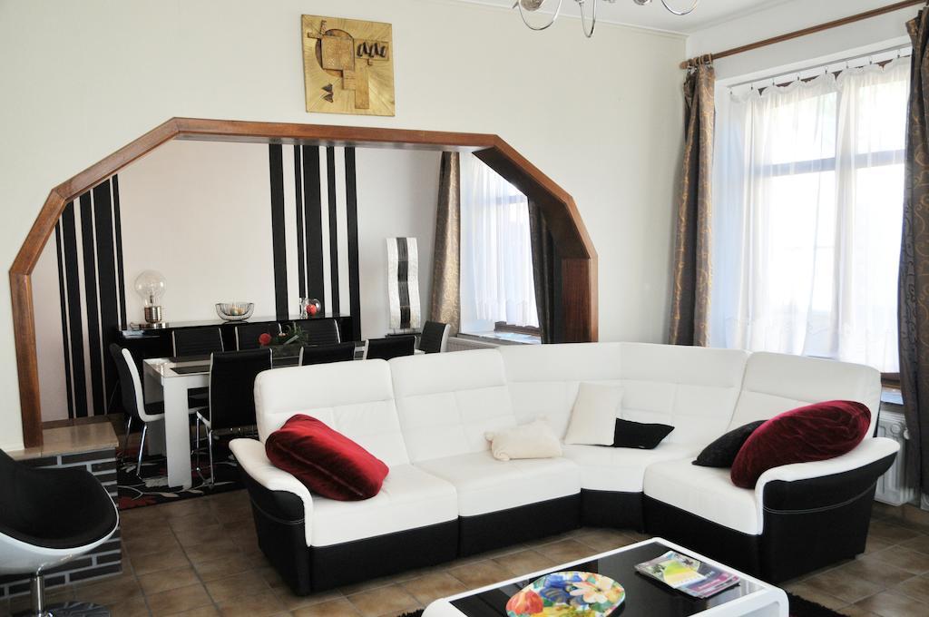 Gite Stone Lodge Bourcy Exterior foto